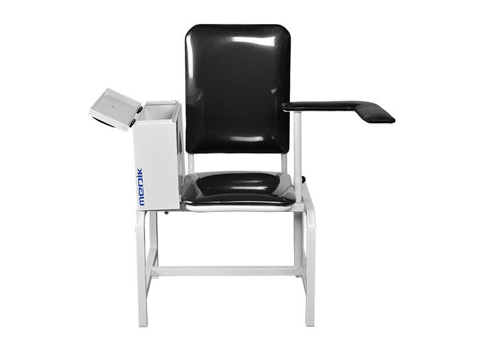 Черный ручной стул донора с регулируемыми подлокотником и шкафом