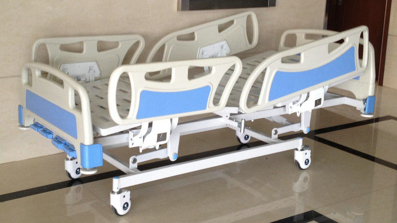 Складывая кровать больницы ICU, ручные кровати палаты с рельсами ABS бортовыми